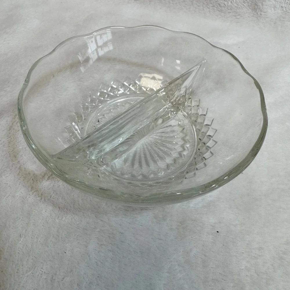 Vintage Clear Glass Divided‎ Relish Dish Scalloped Edge Serving Bowl